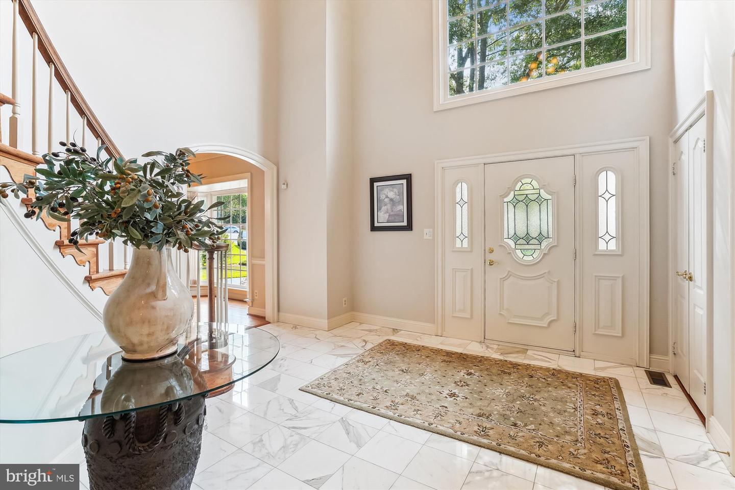 9111 OAK CHASE CT, FAIRFAX STATION, Virginia 22039, 4 Bedrooms Bedrooms, ,3 BathroomsBathrooms,Residential,For sale,9111 OAK CHASE CT,VAFX2245910 MLS # VAFX2245910