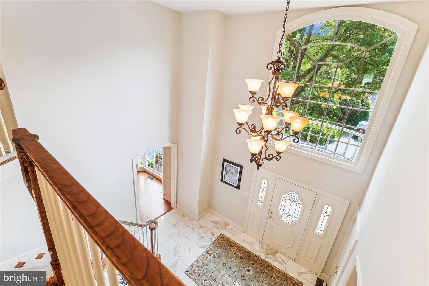 9111 OAK CHASE CT, FAIRFAX STATION, Virginia 22039, 4 Bedrooms Bedrooms, ,3 BathroomsBathrooms,Residential,For sale,9111 OAK CHASE CT,VAFX2245910 MLS # VAFX2245910