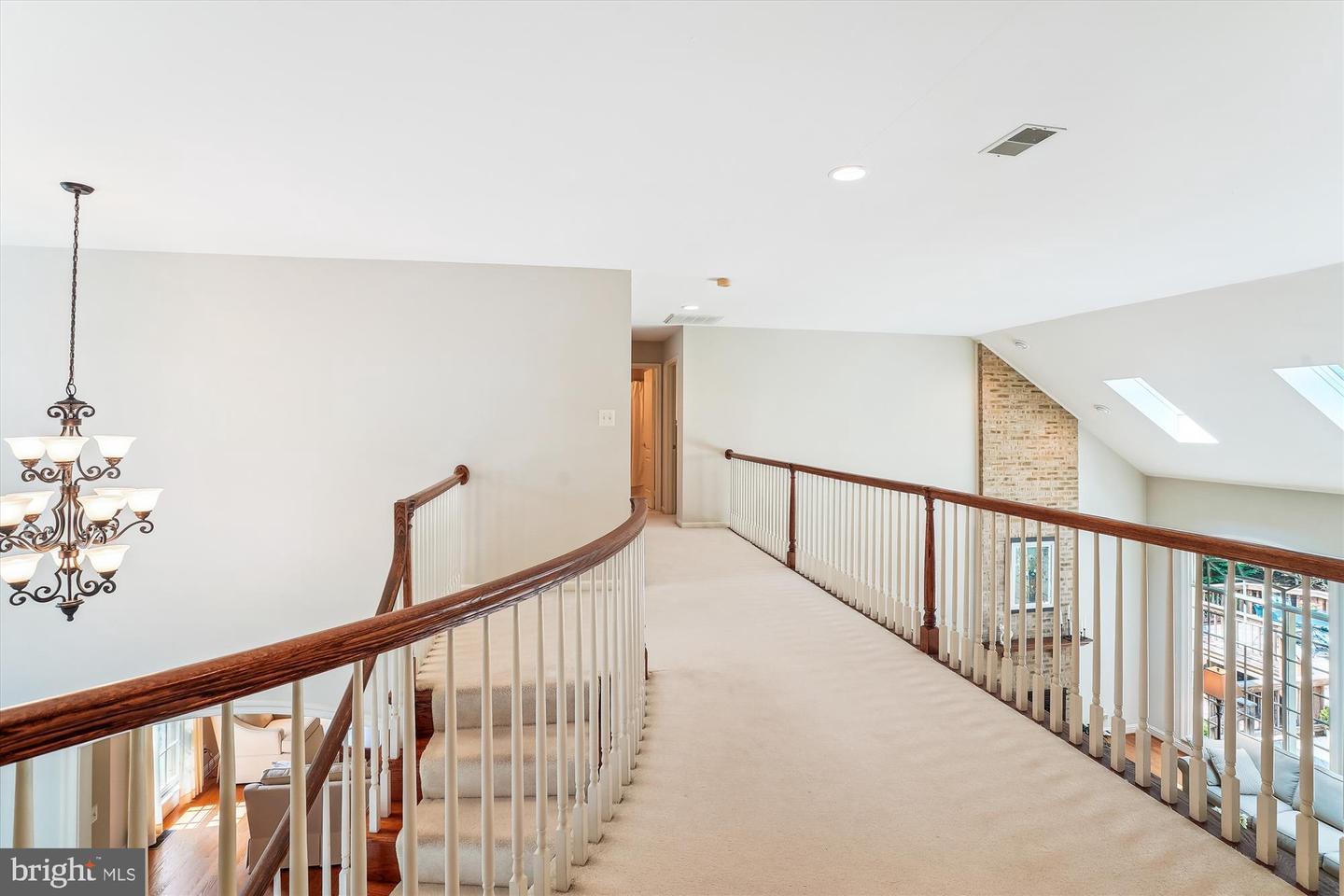 9111 OAK CHASE CT, FAIRFAX STATION, Virginia 22039, 4 Bedrooms Bedrooms, ,3 BathroomsBathrooms,Residential,For sale,9111 OAK CHASE CT,VAFX2245910 MLS # VAFX2245910