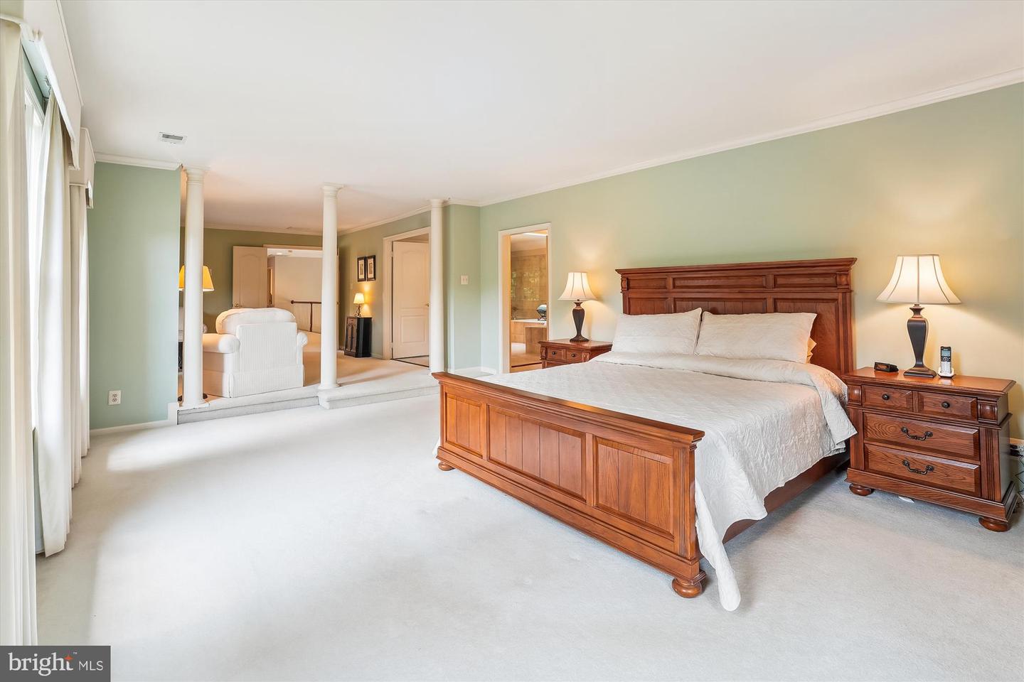 9111 OAK CHASE CT, FAIRFAX STATION, Virginia 22039, 4 Bedrooms Bedrooms, ,3 BathroomsBathrooms,Residential,For sale,9111 OAK CHASE CT,VAFX2245910 MLS # VAFX2245910