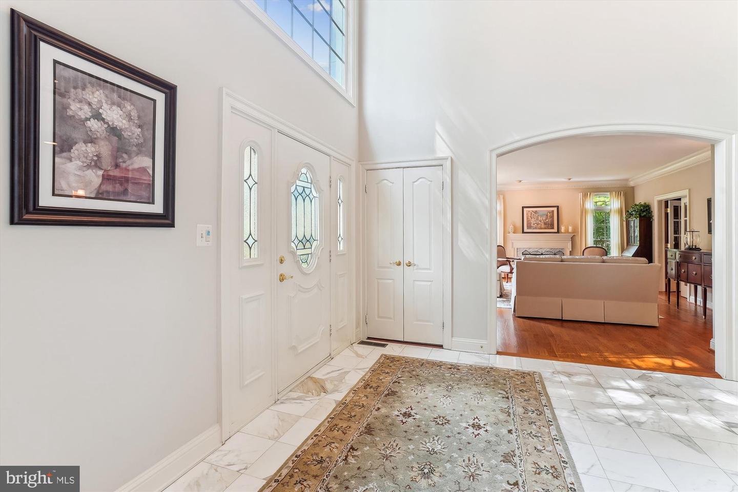 9111 OAK CHASE CT, FAIRFAX STATION, Virginia 22039, 4 Bedrooms Bedrooms, ,3 BathroomsBathrooms,Residential,For sale,9111 OAK CHASE CT,VAFX2245910 MLS # VAFX2245910