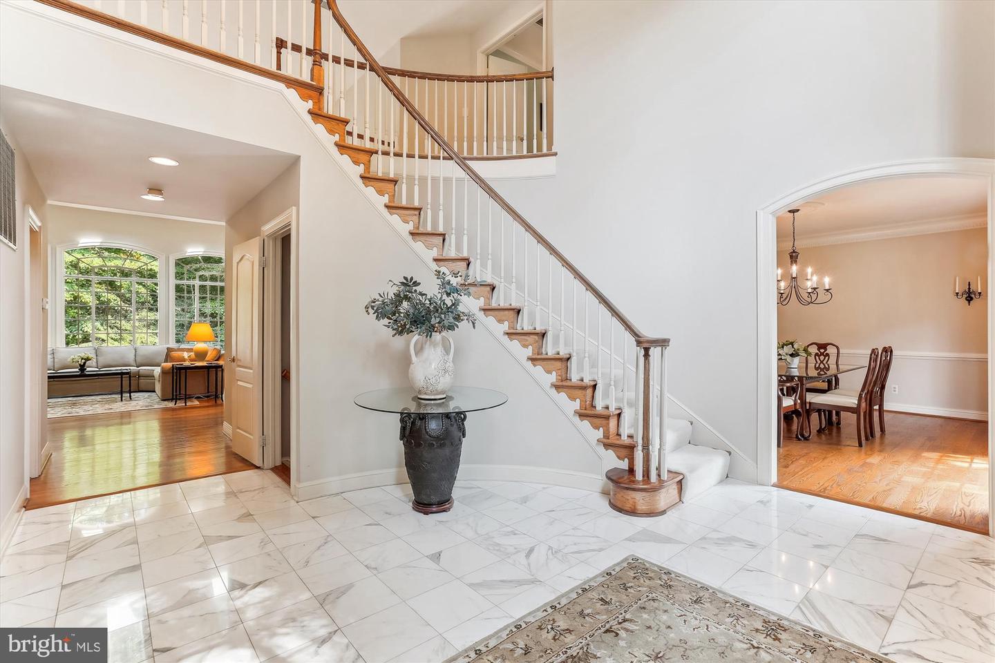 9111 OAK CHASE CT, FAIRFAX STATION, Virginia 22039, 4 Bedrooms Bedrooms, ,3 BathroomsBathrooms,Residential,For sale,9111 OAK CHASE CT,VAFX2245910 MLS # VAFX2245910