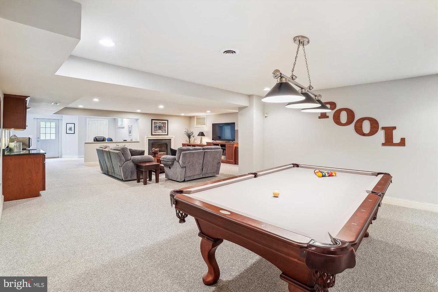 9111 OAK CHASE CT, FAIRFAX STATION, Virginia 22039, 4 Bedrooms Bedrooms, ,3 BathroomsBathrooms,Residential,For sale,9111 OAK CHASE CT,VAFX2245910 MLS # VAFX2245910
