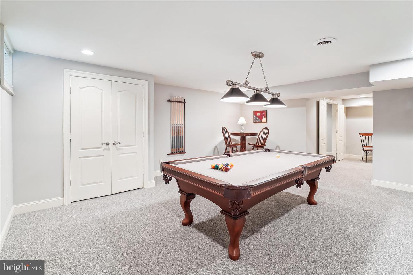 9111 OAK CHASE CT, FAIRFAX STATION, Virginia 22039, 4 Bedrooms Bedrooms, ,3 BathroomsBathrooms,Residential,For sale,9111 OAK CHASE CT,VAFX2245910 MLS # VAFX2245910