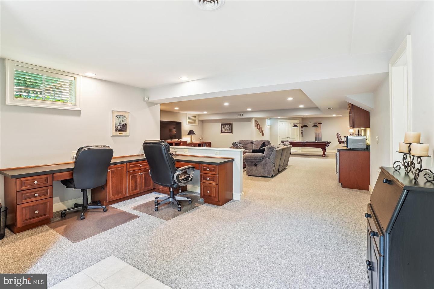 9111 OAK CHASE CT, FAIRFAX STATION, Virginia 22039, 4 Bedrooms Bedrooms, ,3 BathroomsBathrooms,Residential,For sale,9111 OAK CHASE CT,VAFX2245910 MLS # VAFX2245910