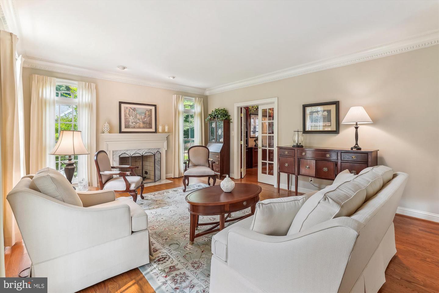 9111 OAK CHASE CT, FAIRFAX STATION, Virginia 22039, 4 Bedrooms Bedrooms, ,3 BathroomsBathrooms,Residential,For sale,9111 OAK CHASE CT,VAFX2245910 MLS # VAFX2245910