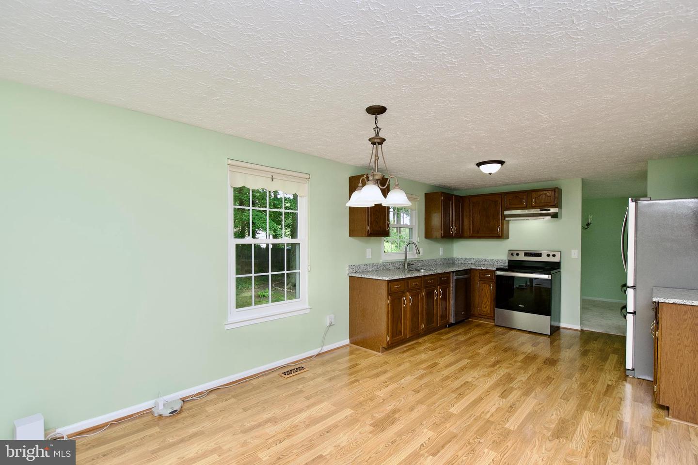 7818 ROUNDABOUT WAY, SPRINGFIELD, Virginia 22153, 5 Bedrooms Bedrooms, ,2 BathroomsBathrooms,Residential,For sale,7818 ROUNDABOUT WAY,VAFX2245976 MLS # VAFX2245976