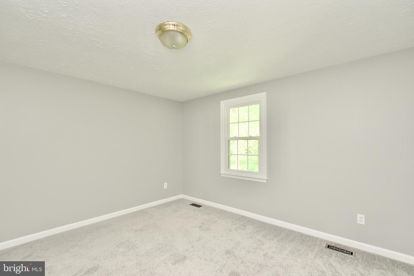 7818 ROUNDABOUT WAY, SPRINGFIELD, Virginia 22153, 5 Bedrooms Bedrooms, ,2 BathroomsBathrooms,Residential,For sale,7818 ROUNDABOUT WAY,VAFX2245976 MLS # VAFX2245976