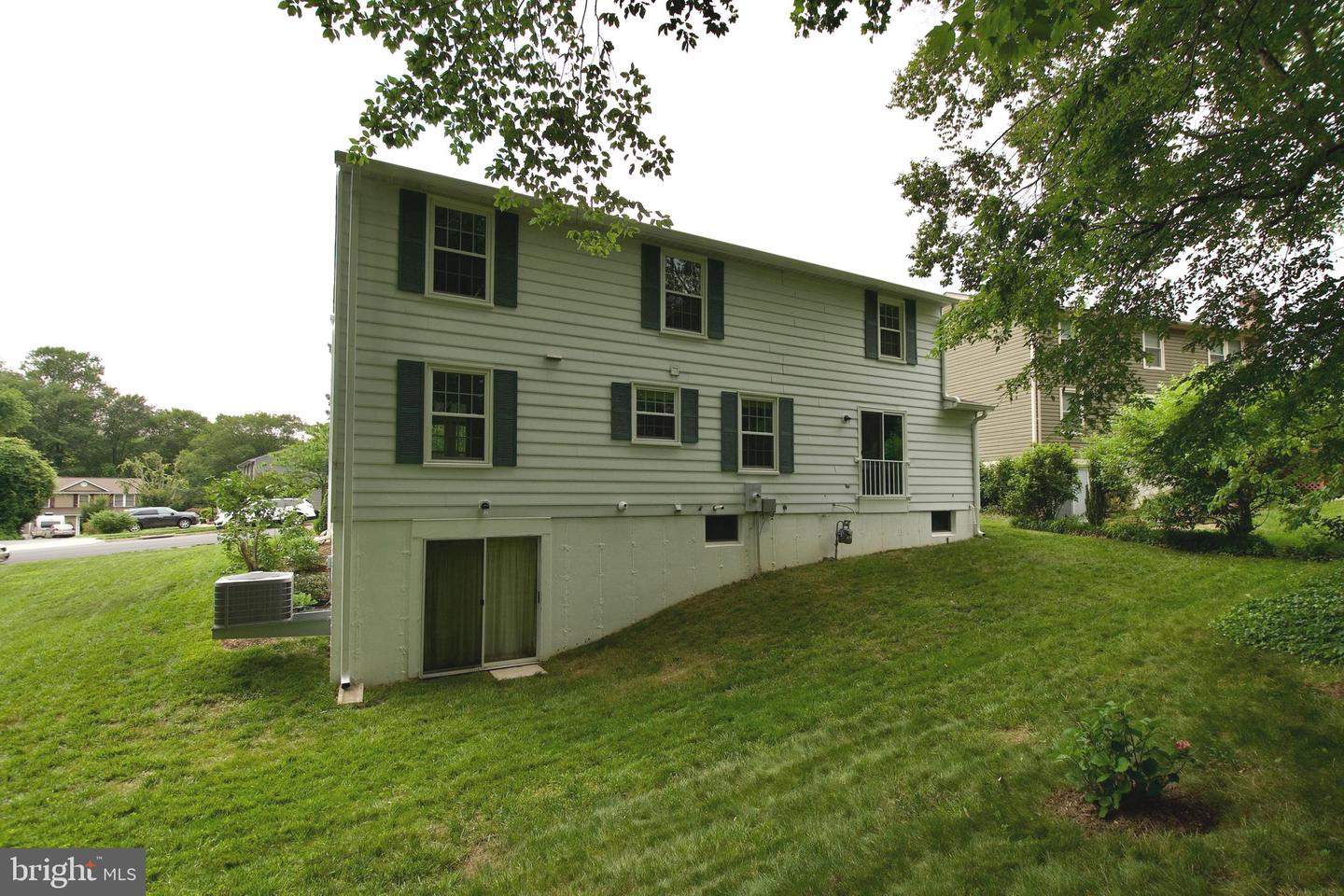 7818 ROUNDABOUT WAY, SPRINGFIELD, Virginia 22153, 5 Bedrooms Bedrooms, ,2 BathroomsBathrooms,Residential,For sale,7818 ROUNDABOUT WAY,VAFX2245976 MLS # VAFX2245976