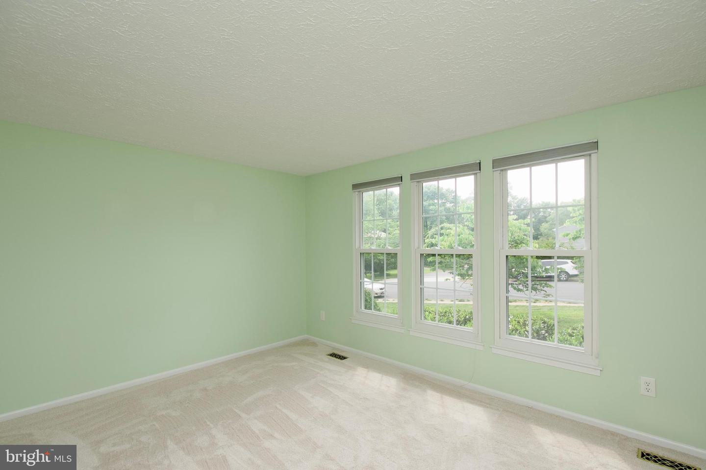 7818 ROUNDABOUT WAY, SPRINGFIELD, Virginia 22153, 5 Bedrooms Bedrooms, ,2 BathroomsBathrooms,Residential,For sale,7818 ROUNDABOUT WAY,VAFX2245976 MLS # VAFX2245976