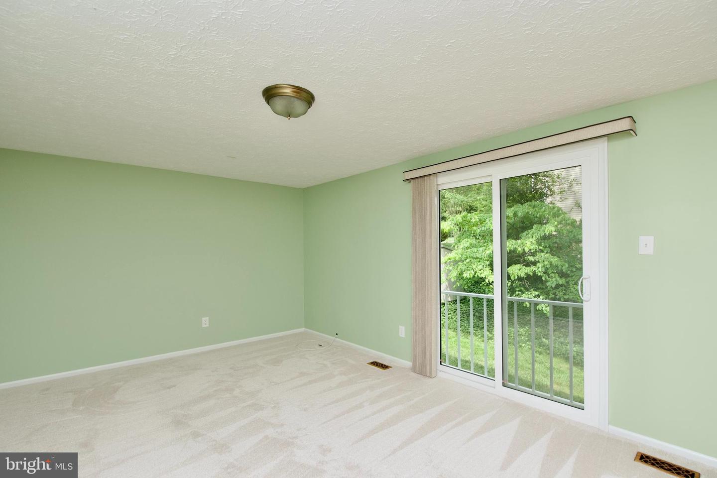 7818 ROUNDABOUT WAY, SPRINGFIELD, Virginia 22153, 5 Bedrooms Bedrooms, ,2 BathroomsBathrooms,Residential,For sale,7818 ROUNDABOUT WAY,VAFX2245976 MLS # VAFX2245976