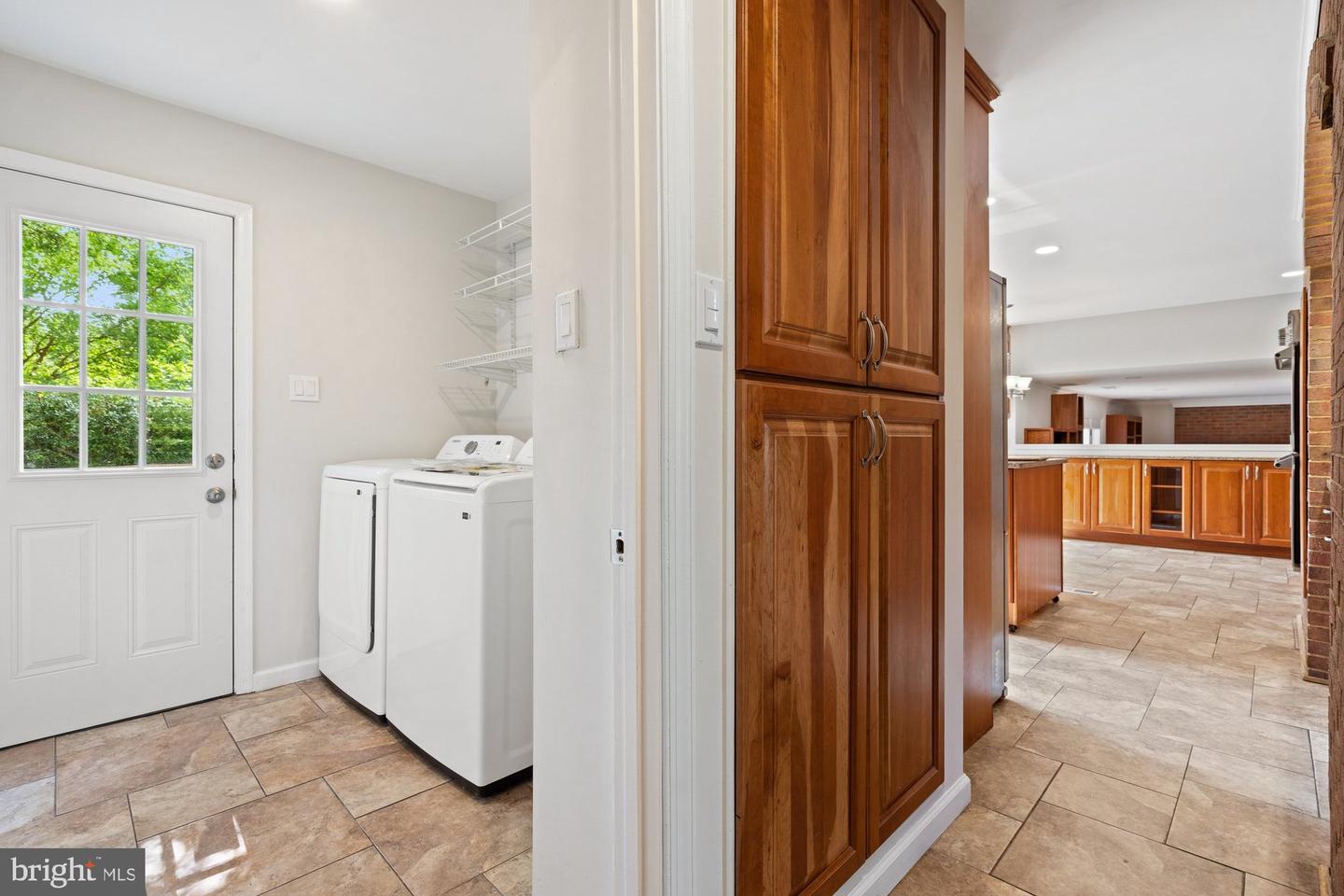 6015 FOREST RUN DR, CLIFTON, Virginia 20124, 4 Bedrooms Bedrooms, ,2 BathroomsBathrooms,Residential,For sale,6015 FOREST RUN DR,VAFX2246018 MLS # VAFX2246018