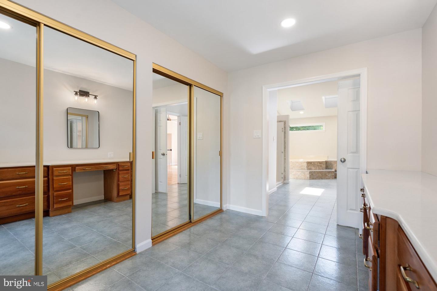 6015 FOREST RUN DR, CLIFTON, Virginia 20124, 4 Bedrooms Bedrooms, ,2 BathroomsBathrooms,Residential,For sale,6015 FOREST RUN DR,VAFX2246018 MLS # VAFX2246018