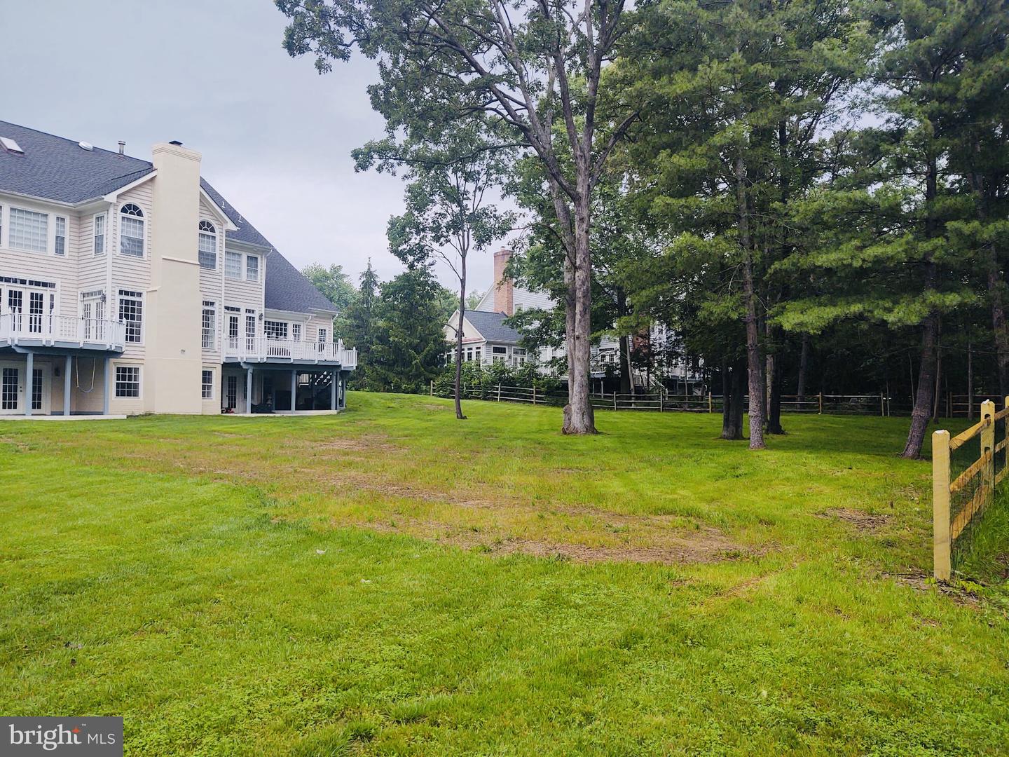 15566 SMITHFIELD PL, CENTREVILLE, Virginia 20120, 5 Bedrooms Bedrooms, ,4 BathroomsBathrooms,Residential,For sale,15566 SMITHFIELD PL,VAFX2245894 MLS # VAFX2245894