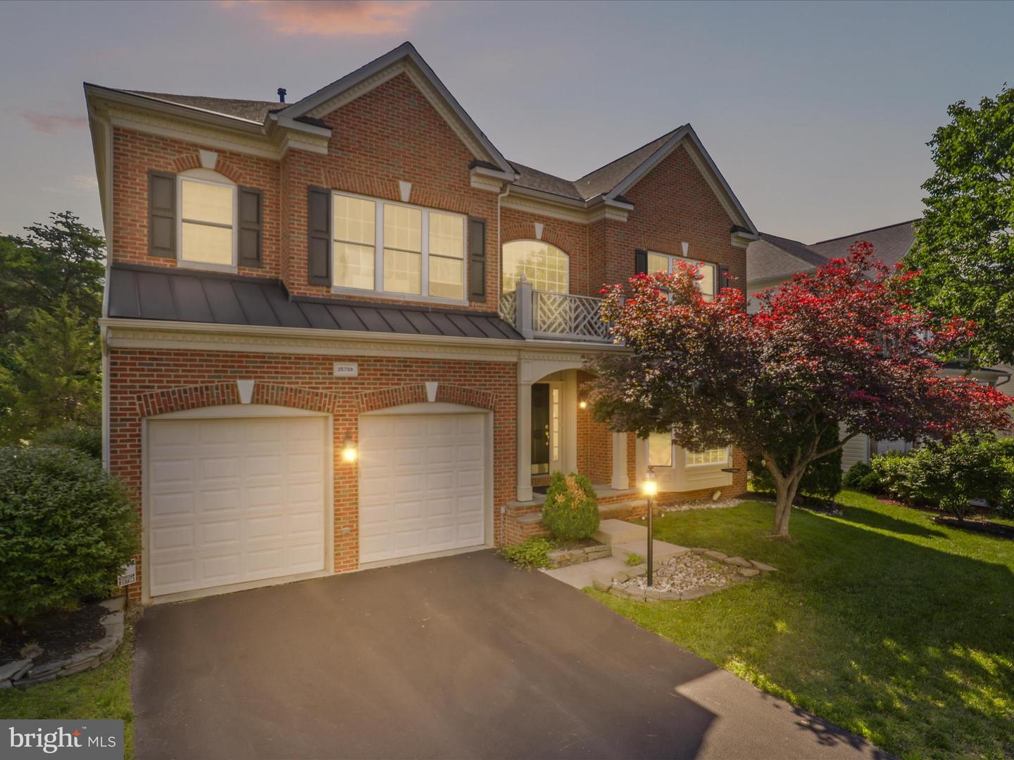 25738 S VILLAGE DR, CHANTILLY, Virginia 20152, 5 Bedrooms Bedrooms, ,4 BathroomsBathrooms,Residential,For sale,25738 S VILLAGE DR,VALO2099028 MLS # VALO2099028