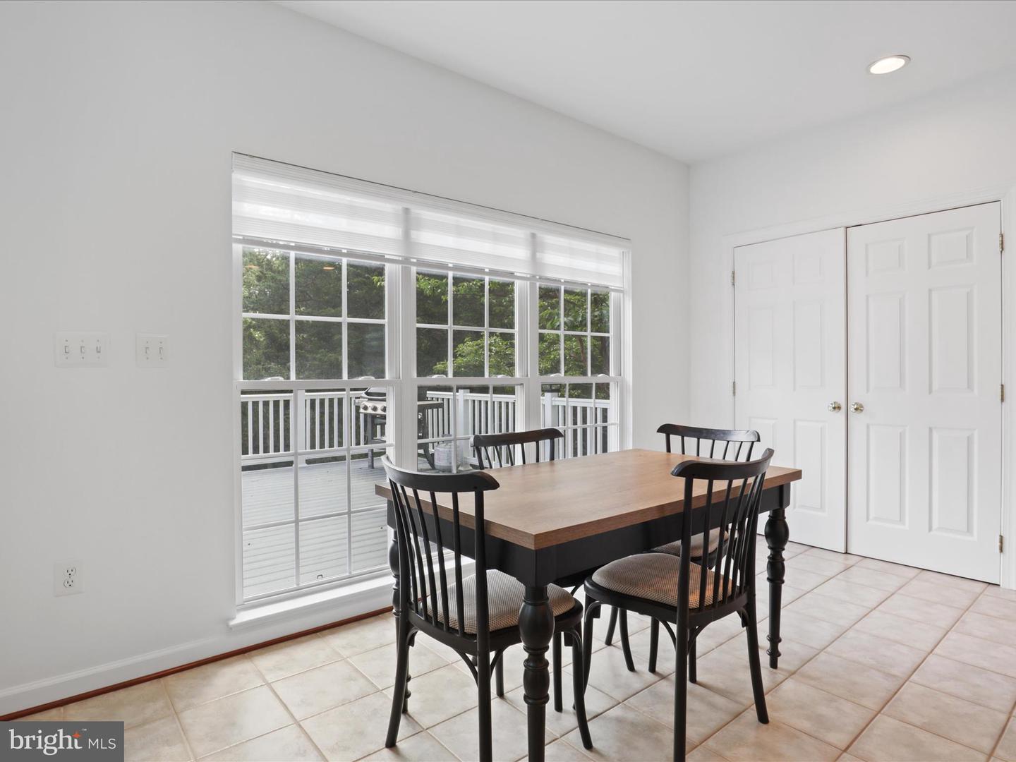 25738 S VILLAGE DR, CHANTILLY, Virginia 20152, 5 Bedrooms Bedrooms, ,4 BathroomsBathrooms,Residential,For sale,25738 S VILLAGE DR,VALO2099028 MLS # VALO2099028
