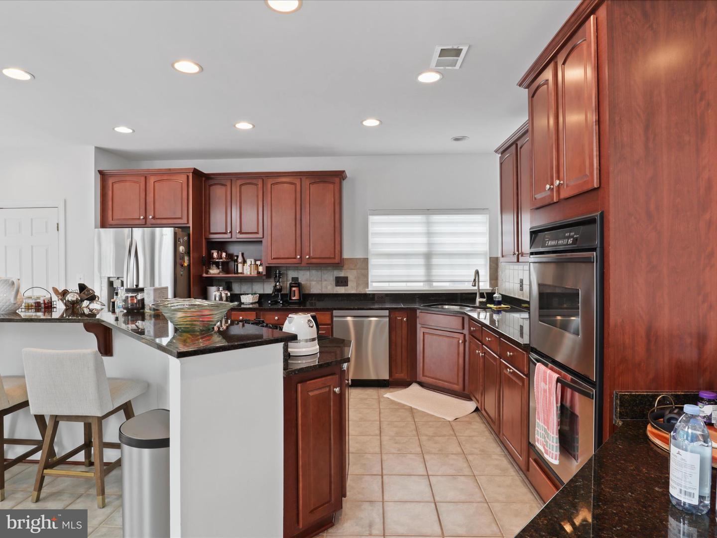 25738 S VILLAGE DR, CHANTILLY, Virginia 20152, 5 Bedrooms Bedrooms, ,4 BathroomsBathrooms,Residential,For sale,25738 S VILLAGE DR,VALO2099028 MLS # VALO2099028