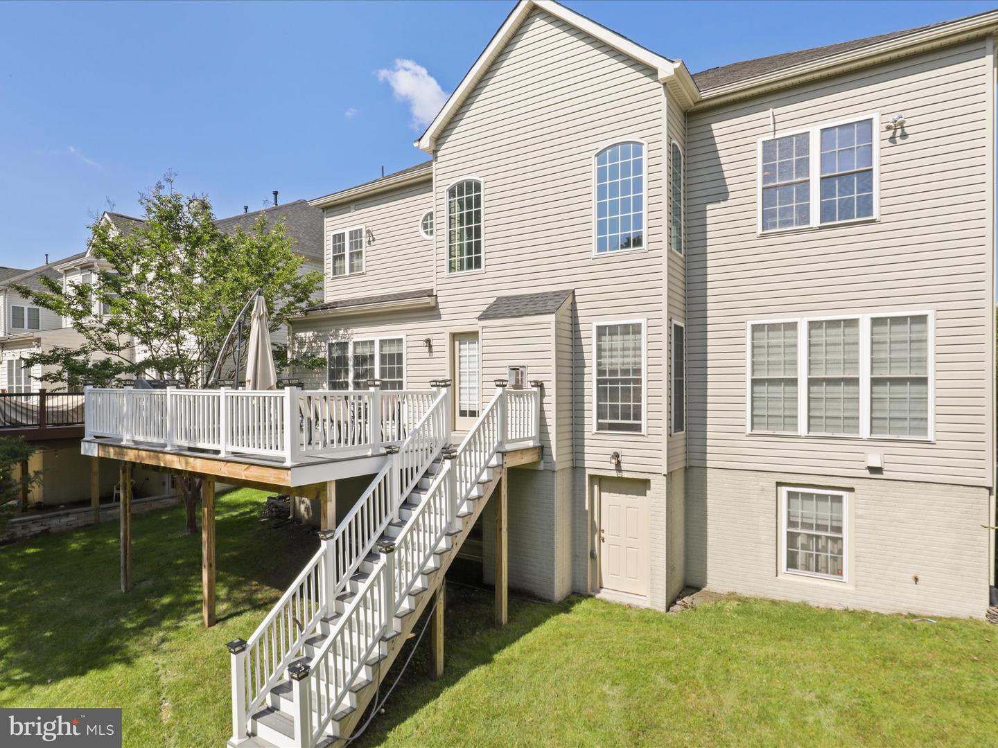 25738 S VILLAGE DR, CHANTILLY, Virginia 20152, 5 Bedrooms Bedrooms, ,4 BathroomsBathrooms,Residential,For sale,25738 S VILLAGE DR,VALO2099028 MLS # VALO2099028