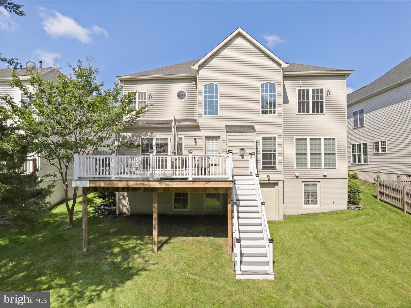 25738 S VILLAGE DR, CHANTILLY, Virginia 20152, 5 Bedrooms Bedrooms, ,4 BathroomsBathrooms,Residential,For sale,25738 S VILLAGE DR,VALO2099028 MLS # VALO2099028