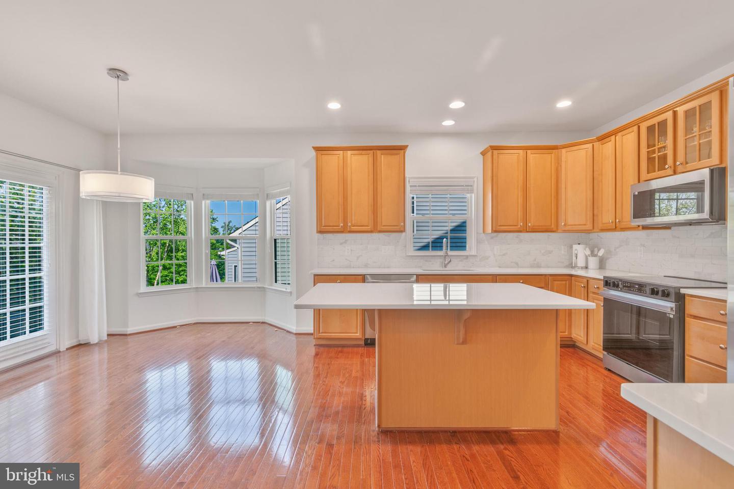 40652 BANSHEE DR, LEESBURG, Virginia 20175, 4 Bedrooms Bedrooms, ,3 BathroomsBathrooms,Residential,For sale,40652 BANSHEE DR,VALO2099032 MLS # VALO2099032