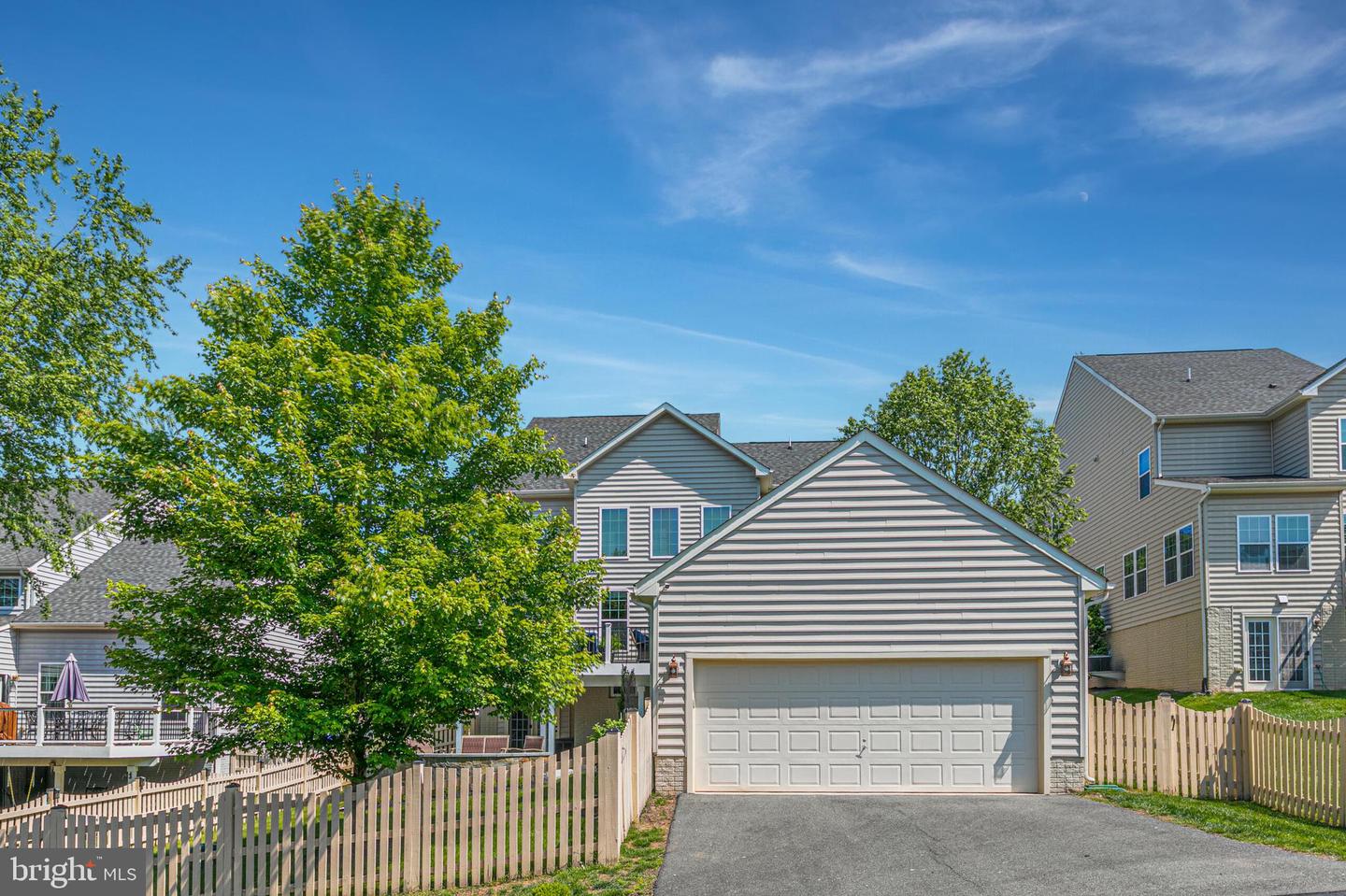 40652 BANSHEE DR, LEESBURG, Virginia 20175, 4 Bedrooms Bedrooms, ,3 BathroomsBathrooms,Residential,For sale,40652 BANSHEE DR,VALO2099032 MLS # VALO2099032