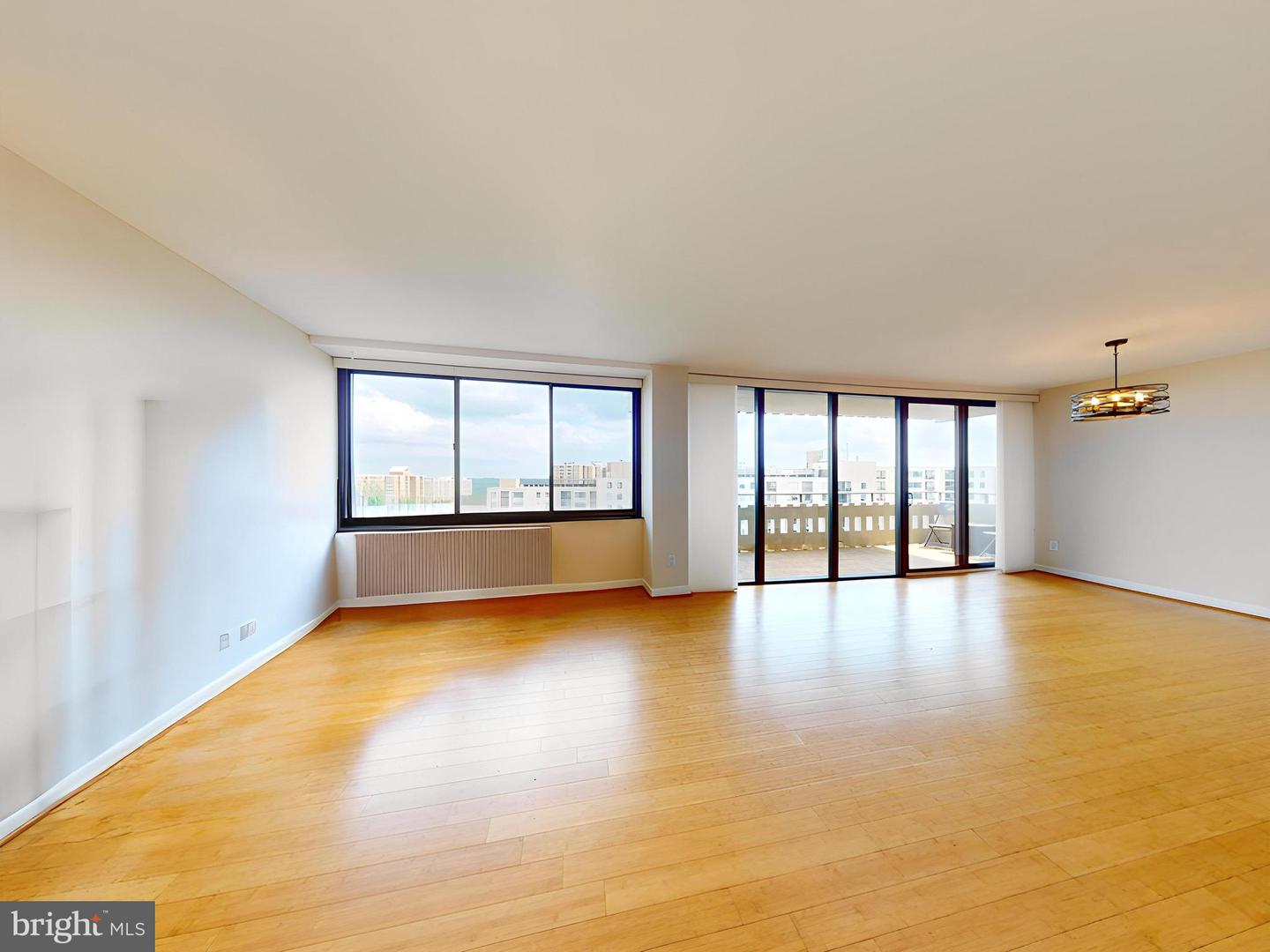 6301 STEVENSON AVE #1301, ALEXANDRIA, Virginia 22304, 3 Bedrooms Bedrooms, ,2 BathroomsBathrooms,Residential,For sale,6301 STEVENSON AVE #1301,VAAX2046272 MLS # VAAX2046272