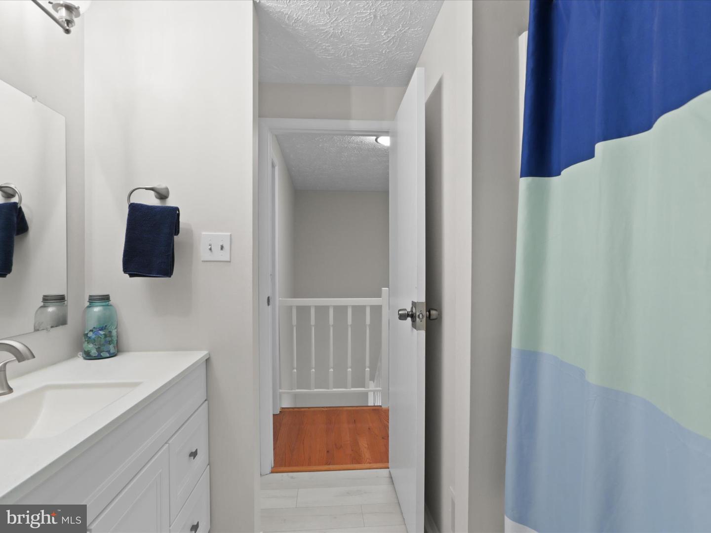 2042 BROOKS SQUARE PL, FALLS CHURCH, Virginia 22043, 3 Bedrooms Bedrooms, ,2 BathroomsBathrooms,Residential,For sale,2042 BROOKS SQUARE PL,VAFX2246336 MLS # VAFX2246336