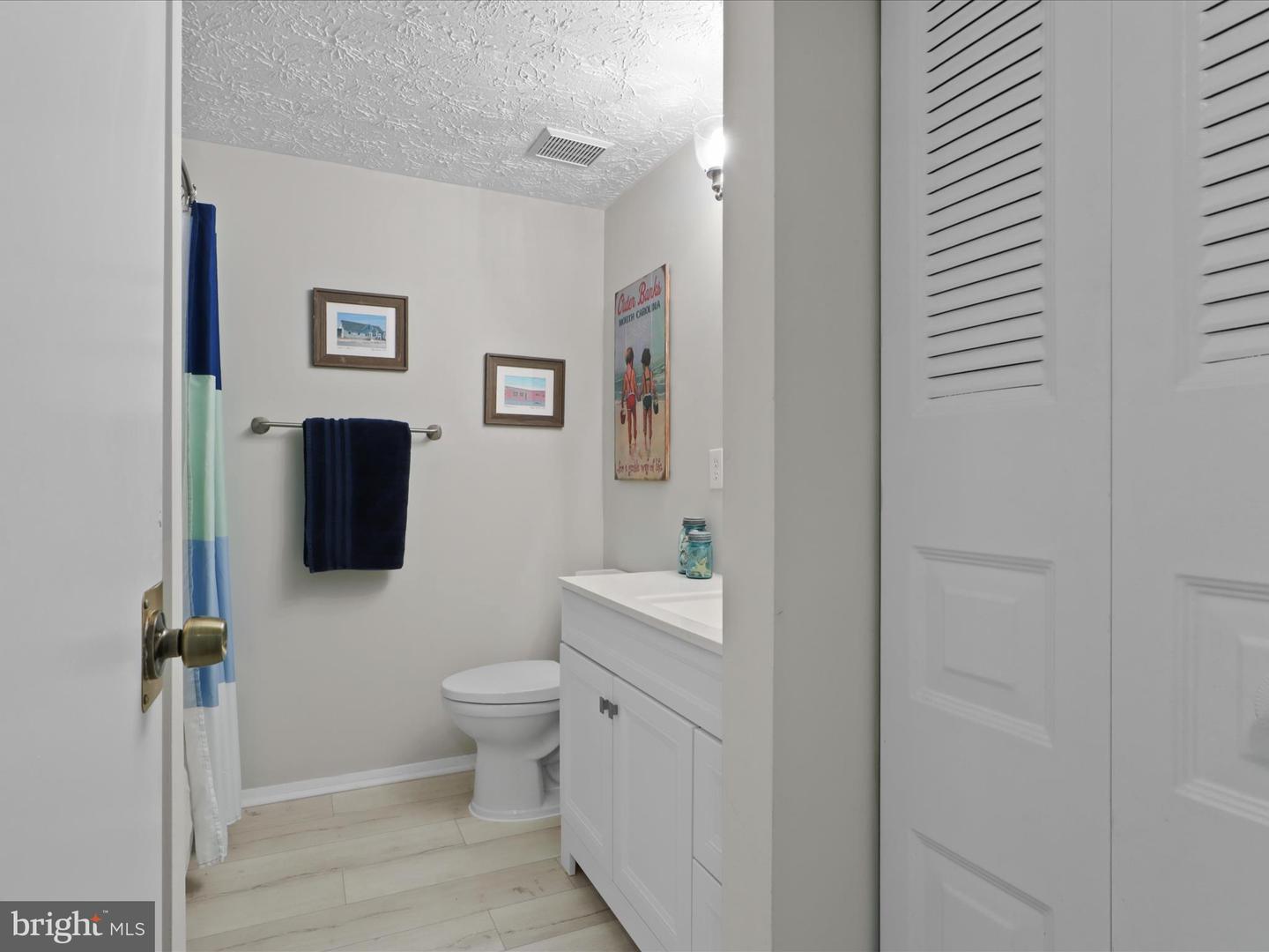 2042 BROOKS SQUARE PL, FALLS CHURCH, Virginia 22043, 3 Bedrooms Bedrooms, ,2 BathroomsBathrooms,Residential,For sale,2042 BROOKS SQUARE PL,VAFX2246336 MLS # VAFX2246336