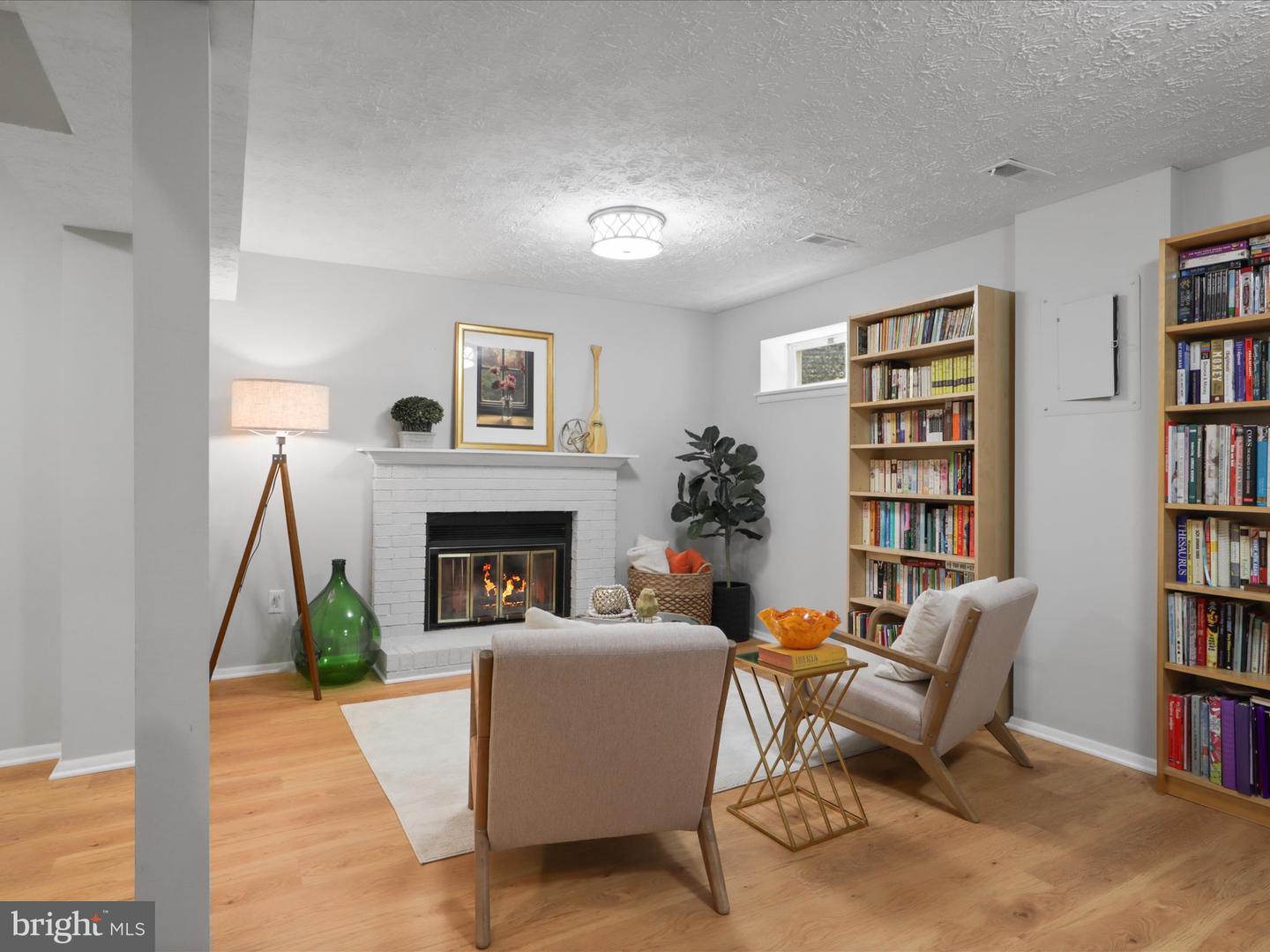 2042 BROOKS SQUARE PL, FALLS CHURCH, Virginia 22043, 3 Bedrooms Bedrooms, ,2 BathroomsBathrooms,Residential,For sale,2042 BROOKS SQUARE PL,VAFX2246336 MLS # VAFX2246336