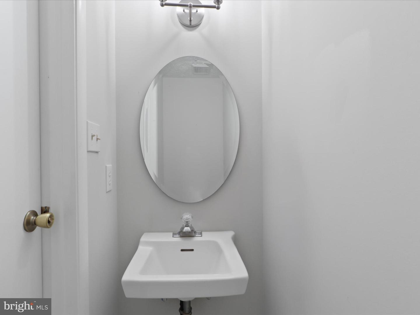 2042 BROOKS SQUARE PL, FALLS CHURCH, Virginia 22043, 3 Bedrooms Bedrooms, ,2 BathroomsBathrooms,Residential,For sale,2042 BROOKS SQUARE PL,VAFX2246336 MLS # VAFX2246336