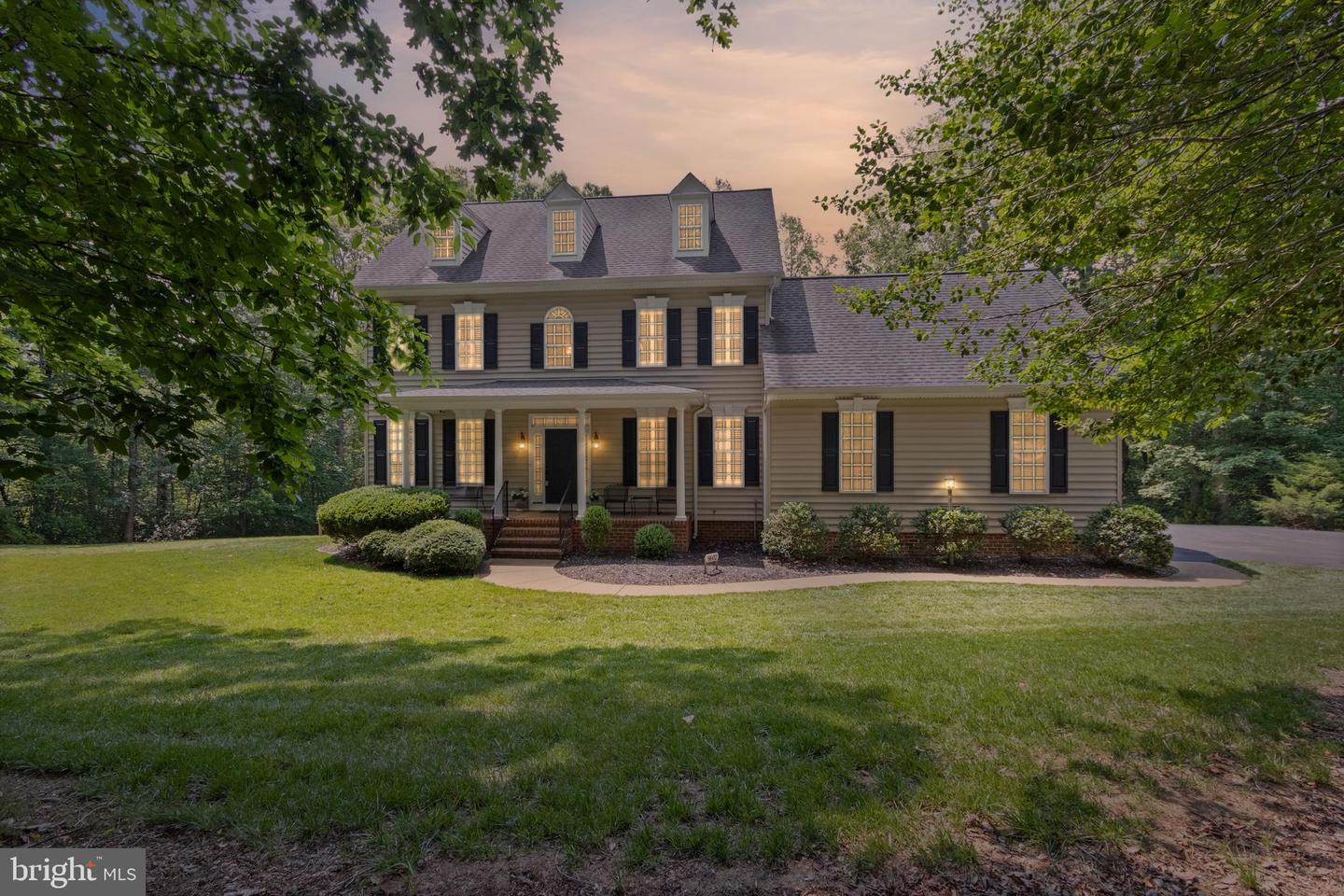 8602 GENERAL SYKES CIR, FREDERICKSBURG, Virginia 22407, 4 Bedrooms Bedrooms, ,3 BathroomsBathrooms,Residential,For sale,8602 GENERAL SYKES CIR,VASP2033822 MLS # VASP2033822
