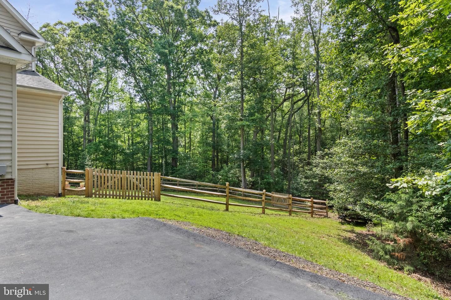 8602 GENERAL SYKES CIR, FREDERICKSBURG, Virginia 22407, 4 Bedrooms Bedrooms, ,3 BathroomsBathrooms,Residential,For sale,8602 GENERAL SYKES CIR,VASP2033822 MLS # VASP2033822