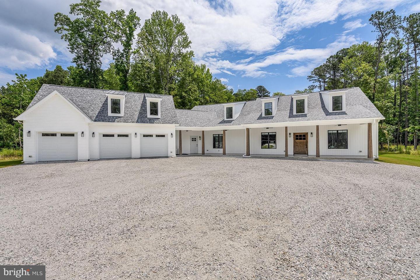 3664 BRICK BAT RD, WILLIAMSBURG, Virginia 23188, 5 Bedrooms Bedrooms, 12 Rooms Rooms,4 BathroomsBathrooms,Residential,For sale,3664 BRICK BAT RD,VAJC2000480 MLS # VAJC2000480