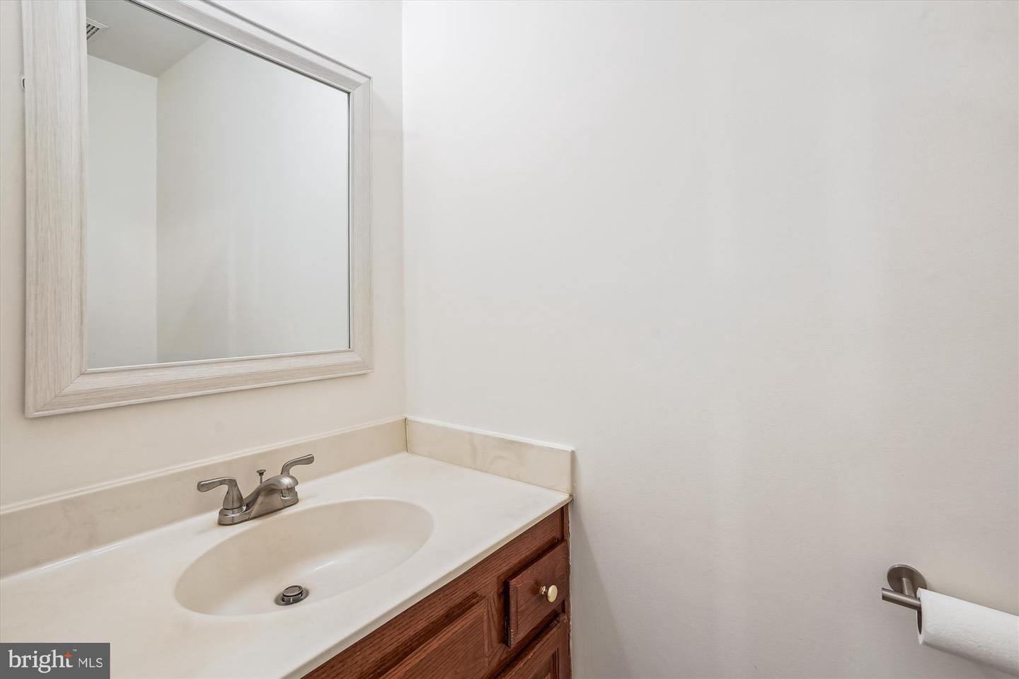 13148 ASHNUT LN, HERNDON, Virginia 20171, 3 Bedrooms Bedrooms, ,2 BathroomsBathrooms,Residential,For sale,13148 ASHNUT LN,VAFX2246424 MLS # VAFX2246424