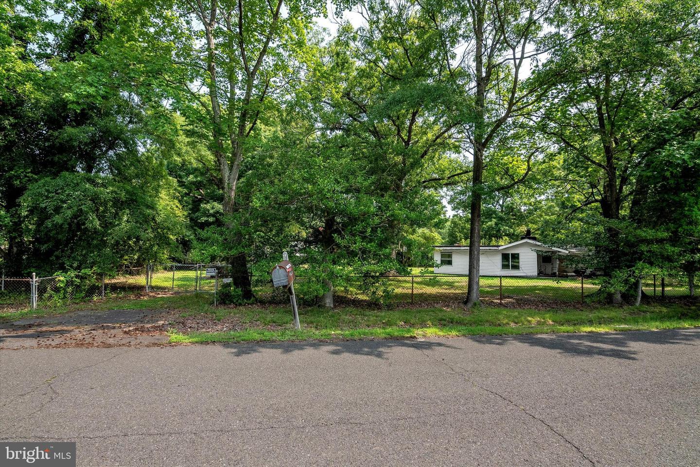 7626 WILEY DR, LORTON, Virginia 22079, ,2 BathroomsBathrooms,Residential,For sale,7626 WILEY DR,VAFX2246426 MLS # VAFX2246426