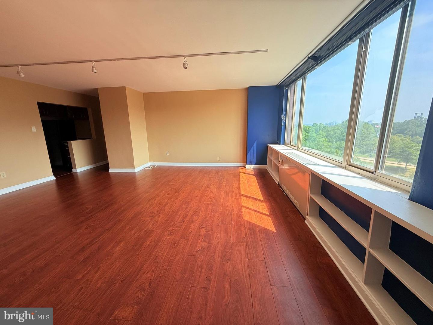 1111 ARLINGTON BLVD #907, ARLINGTON, Virginia 22209, 1 Bedroom Bedrooms, ,1 BathroomBathrooms,Residential,For sale,1111 ARLINGTON BLVD #907,VAAR2058930 MLS # VAAR2058930