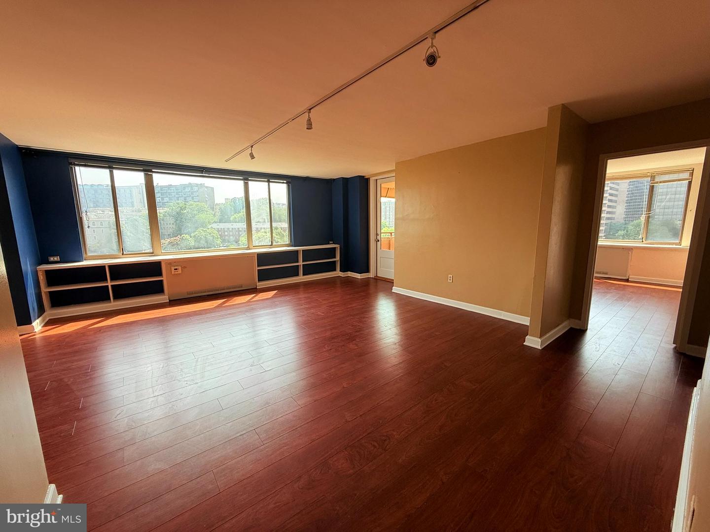 1111 ARLINGTON BLVD #907, ARLINGTON, Virginia 22209, 1 Bedroom Bedrooms, ,1 BathroomBathrooms,Residential,For sale,1111 ARLINGTON BLVD #907,VAAR2058930 MLS # VAAR2058930