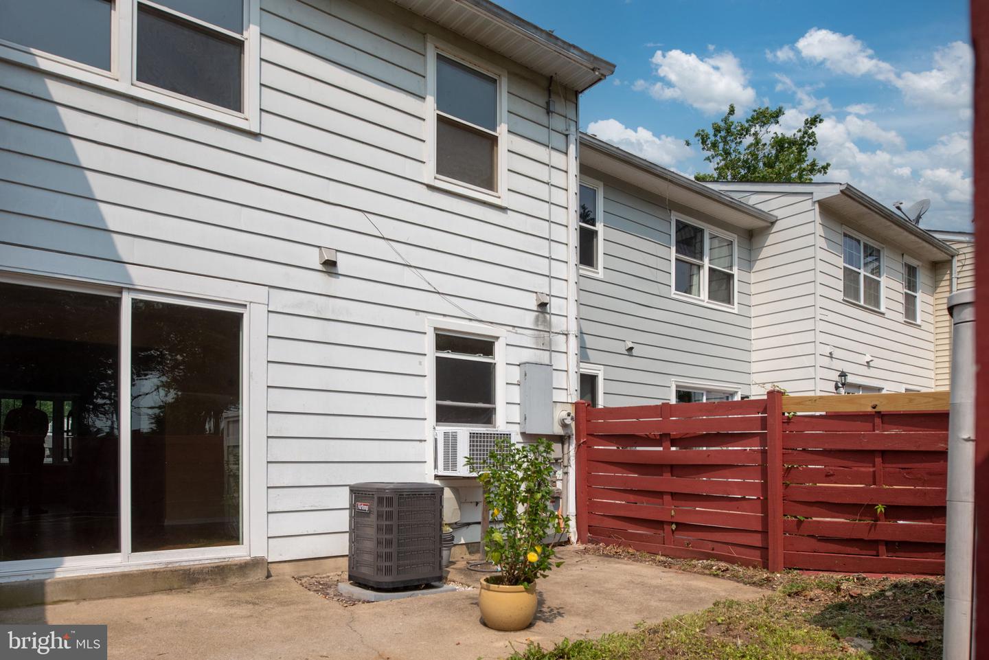 14797 TAMARACK PL, WOODBRIDGE, Virginia 22191, 3 Bedrooms Bedrooms, ,2 BathroomsBathrooms,Residential,For sale,14797 TAMARACK PL,VAPW2096626 MLS # VAPW2096626
