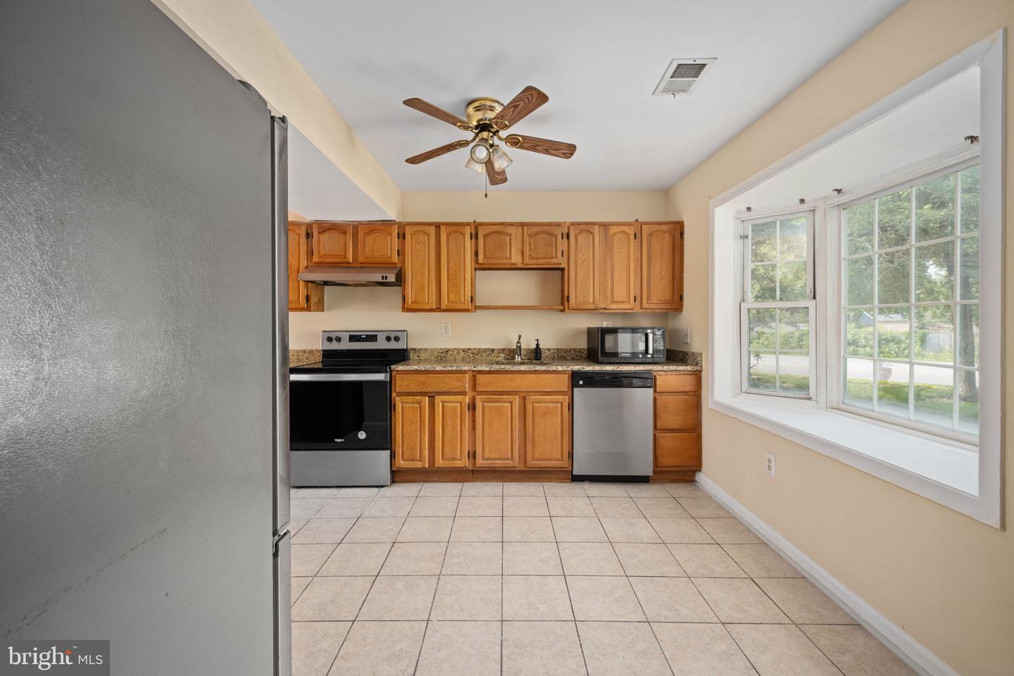 14797 TAMARACK PL, WOODBRIDGE, Virginia 22191, 3 Bedrooms Bedrooms, ,2 BathroomsBathrooms,Residential,For sale,14797 TAMARACK PL,VAPW2096626 MLS # VAPW2096626