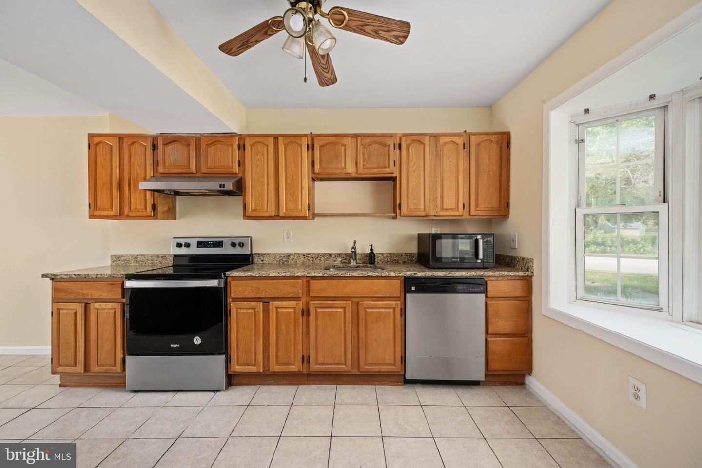 14797 TAMARACK PL, WOODBRIDGE, Virginia 22191, 3 Bedrooms Bedrooms, ,2 BathroomsBathrooms,Residential,For sale,14797 TAMARACK PL,VAPW2096626 MLS # VAPW2096626