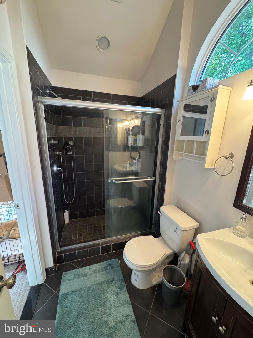 6215 STONEPATH CIR, CENTREVILLE, Virginia 20120, 2 Bedrooms Bedrooms, ,2 BathroomsBathrooms,Residential,For sale,6215 STONEPATH CIR,VAFX2246710 MLS # VAFX2246710