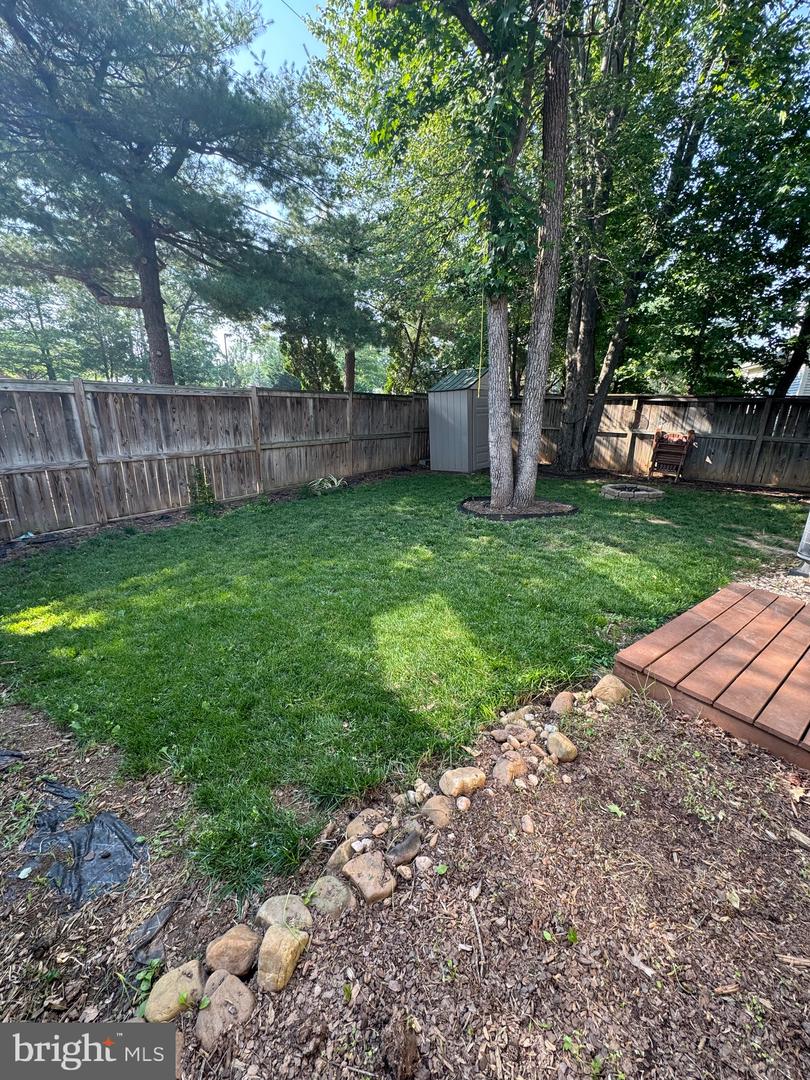 6215 STONEPATH CIR, CENTREVILLE, Virginia 20120, 2 Bedrooms Bedrooms, ,2 BathroomsBathrooms,Residential,For sale,6215 STONEPATH CIR,VAFX2246710 MLS # VAFX2246710