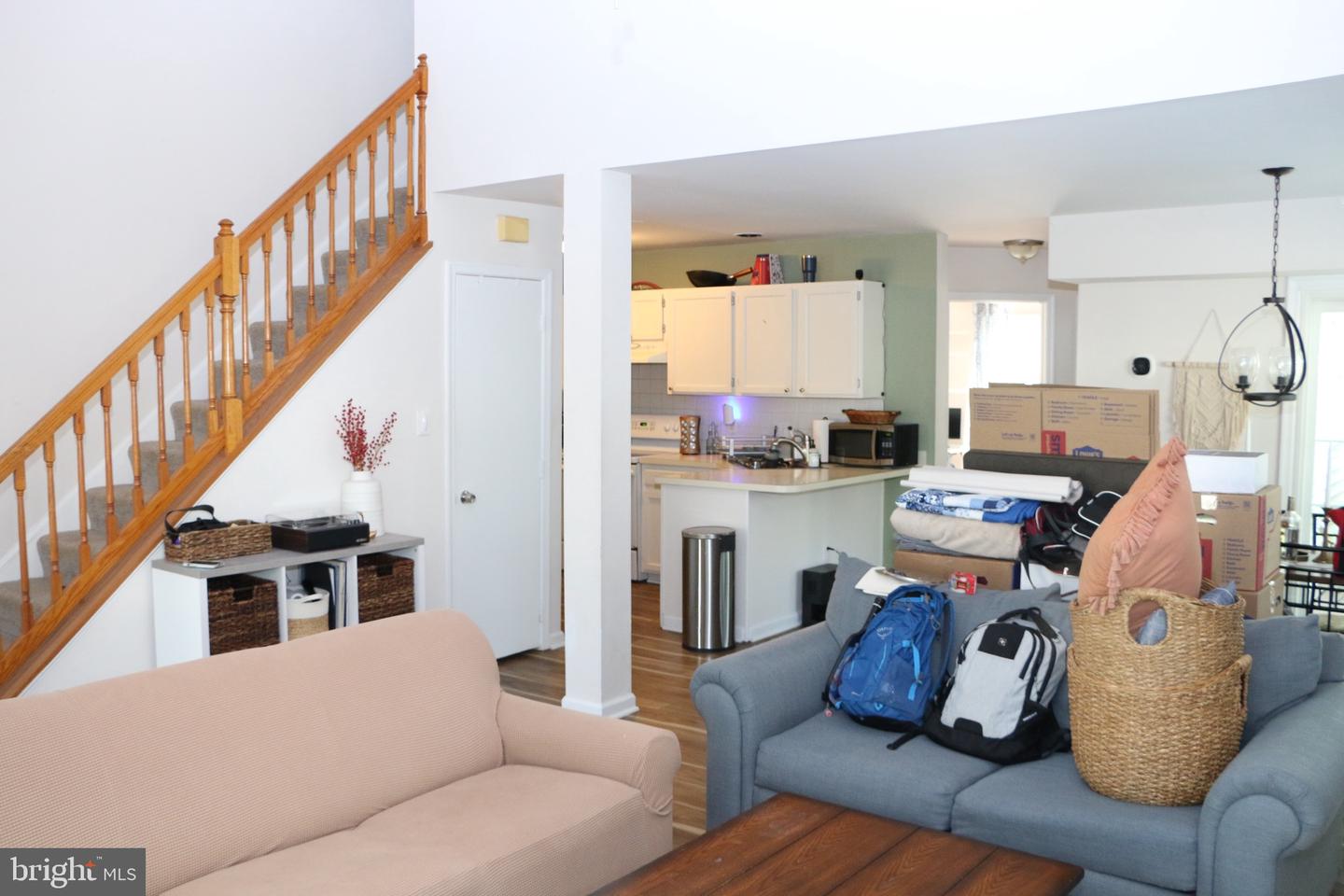 6215 STONEPATH CIR, CENTREVILLE, Virginia 20120, 2 Bedrooms Bedrooms, ,2 BathroomsBathrooms,Residential,For sale,6215 STONEPATH CIR,VAFX2246710 MLS # VAFX2246710