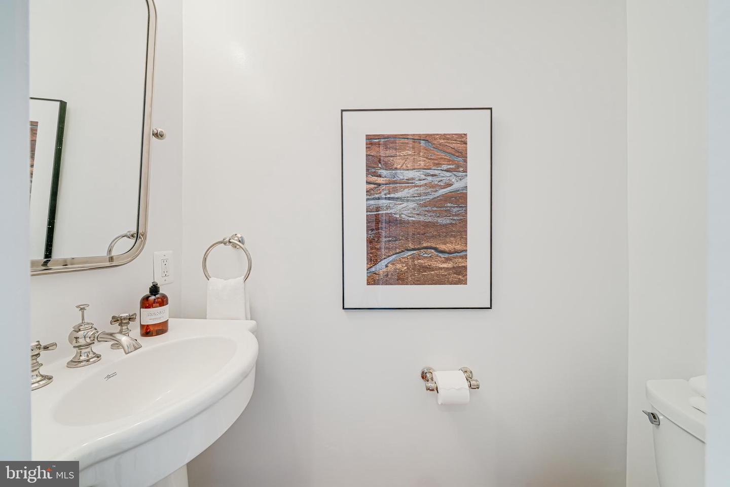 23 N ST NW, WASHINGTON, District Of Columbia 20001, 5 Bedrooms Bedrooms, ,4 BathroomsBathrooms,Residential,For sale,23 N ST NW,DCDC2205088 MLS # DCDC2205088
