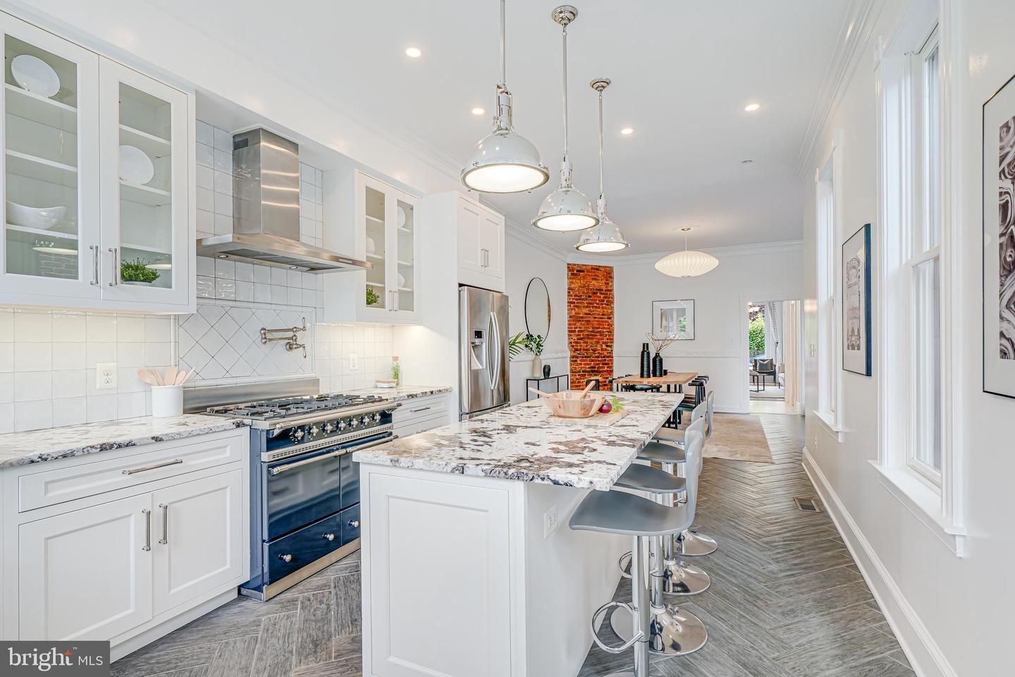 23 N ST NW, WASHINGTON, District Of Columbia 20001, 5 Bedrooms Bedrooms, ,4 BathroomsBathrooms,Residential,For sale,23 N ST NW,DCDC2205088 MLS # DCDC2205088