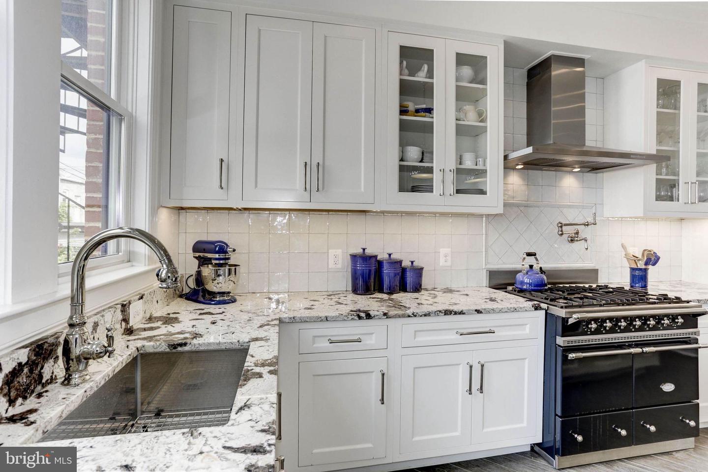 23 N ST NW, WASHINGTON, District Of Columbia 20001, 5 Bedrooms Bedrooms, ,4 BathroomsBathrooms,Residential,For sale,23 N ST NW,DCDC2205088 MLS # DCDC2205088