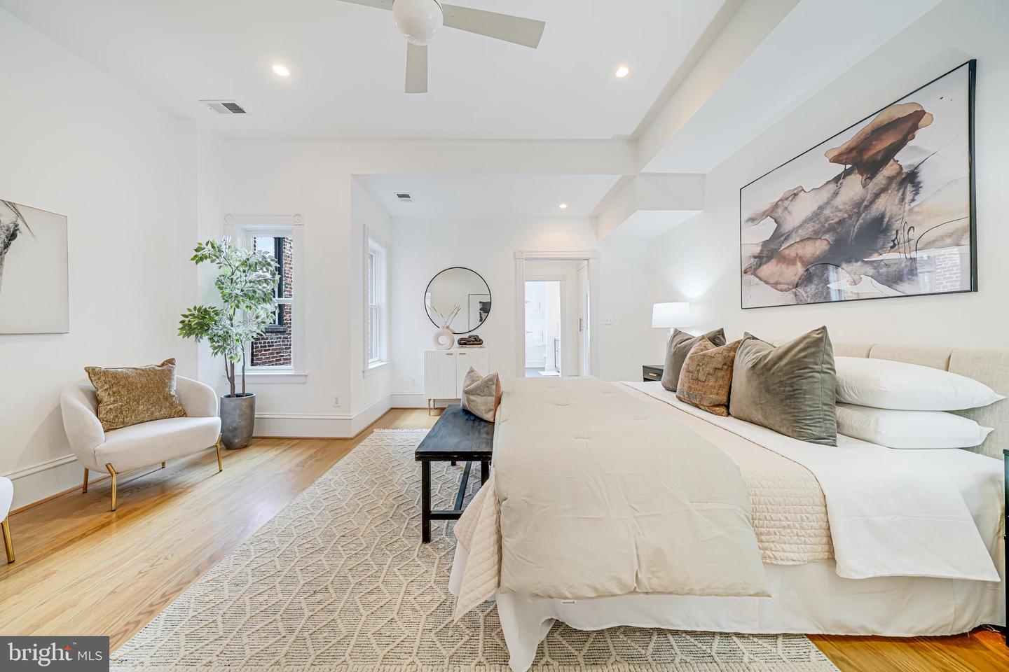 23 N ST NW, WASHINGTON, District Of Columbia 20001, 5 Bedrooms Bedrooms, ,4 BathroomsBathrooms,Residential,For sale,23 N ST NW,DCDC2205088 MLS # DCDC2205088