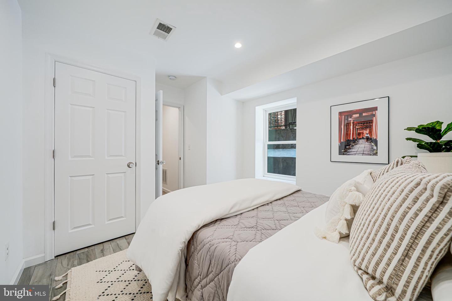 23 N ST NW, WASHINGTON, District Of Columbia 20001, 5 Bedrooms Bedrooms, ,4 BathroomsBathrooms,Residential,For sale,23 N ST NW,DCDC2205088 MLS # DCDC2205088