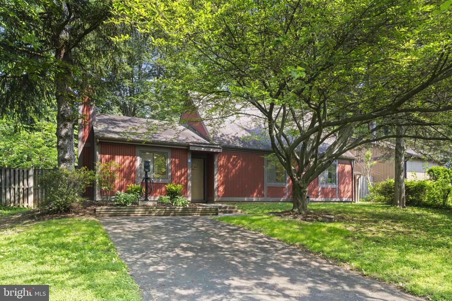 11308 GATESBOROUGH LN, RESTON, Virginia 20191, 3 Bedrooms Bedrooms, ,2 BathroomsBathrooms,Residential,For sale,11308 GATESBOROUGH LN,VAFX2246448 MLS # VAFX2246448