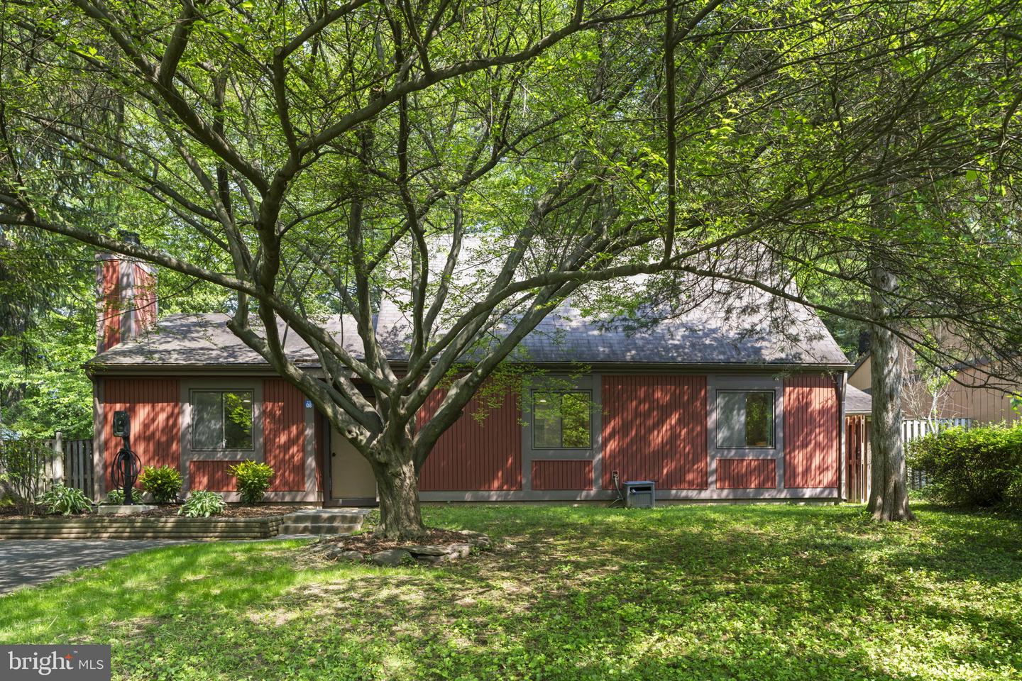 11308 GATESBOROUGH LN, RESTON, Virginia 20191, 3 Bedrooms Bedrooms, ,2 BathroomsBathrooms,Residential,For sale,11308 GATESBOROUGH LN,VAFX2246448 MLS # VAFX2246448